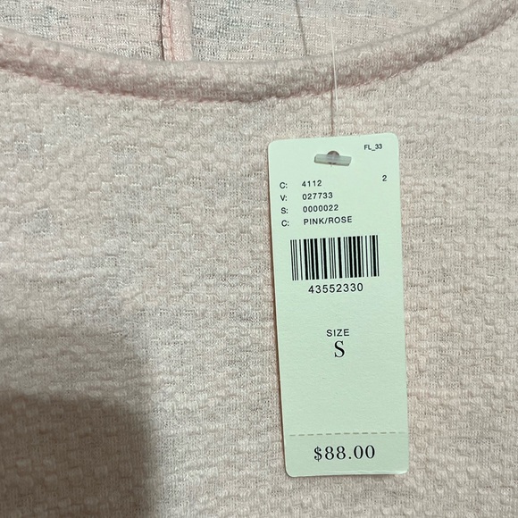 Nice top with lace detail sleeves - Picture 6 of 13